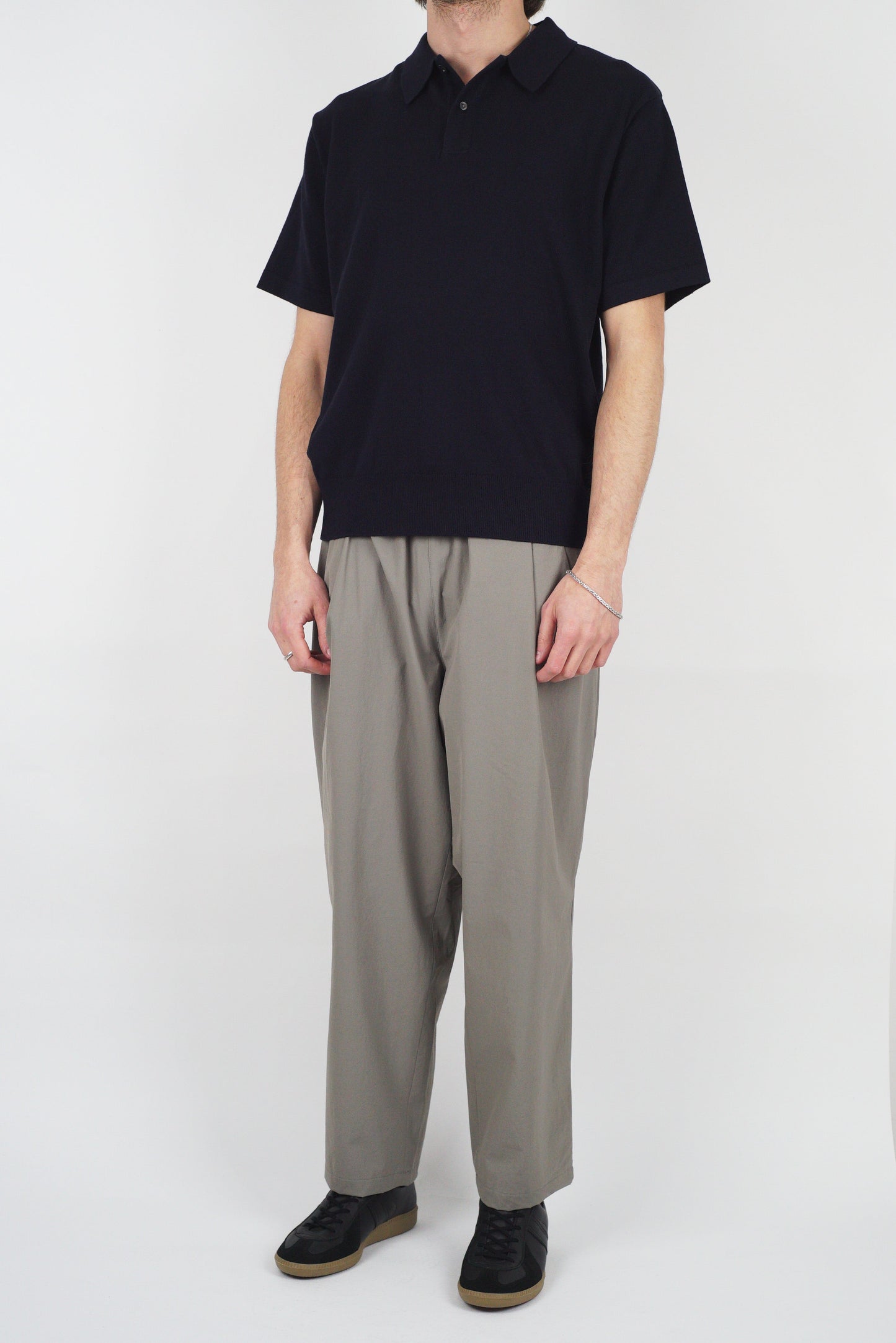 SUNNYSIDERS_SFC_SFC - Wide Two Tuck Pants, Greige_Trousers