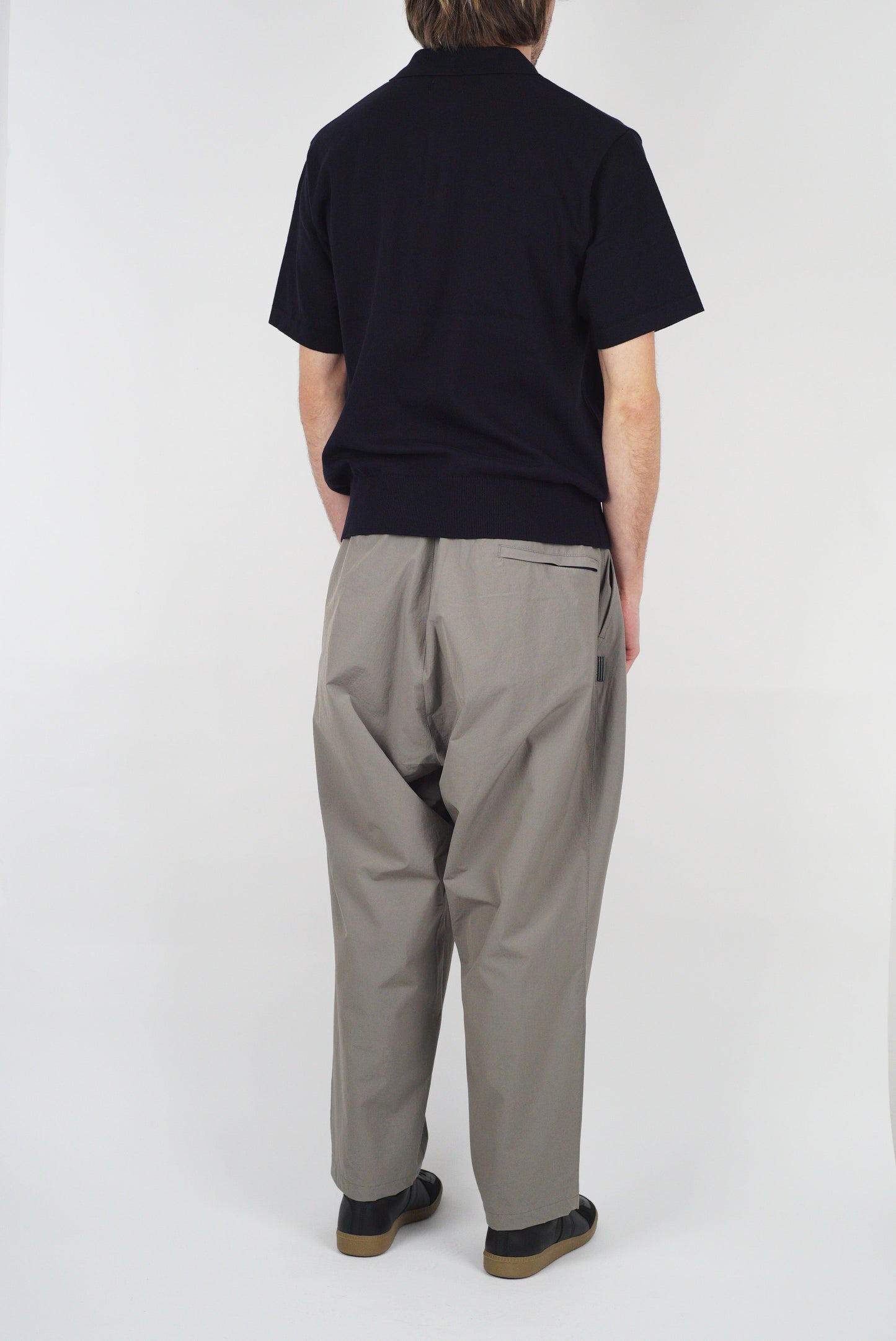 SUNNYSIDERS_SFC_SFC - Wide Two Tuck Pants, Greige_Trousers