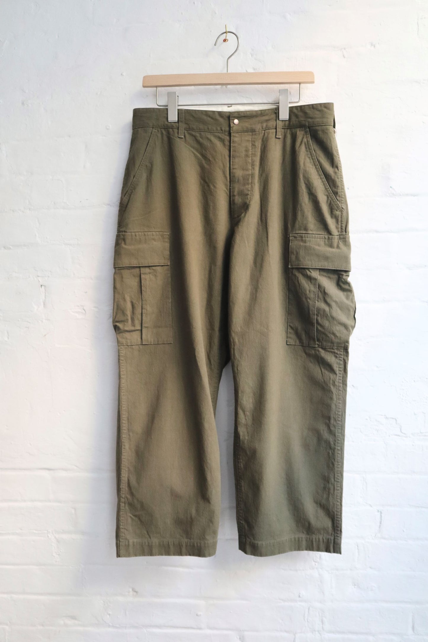 SUNNYSIDERS_FUJITO_Fujito - Cargo Pants, Olive (Exclusive Fabric)_Trousers