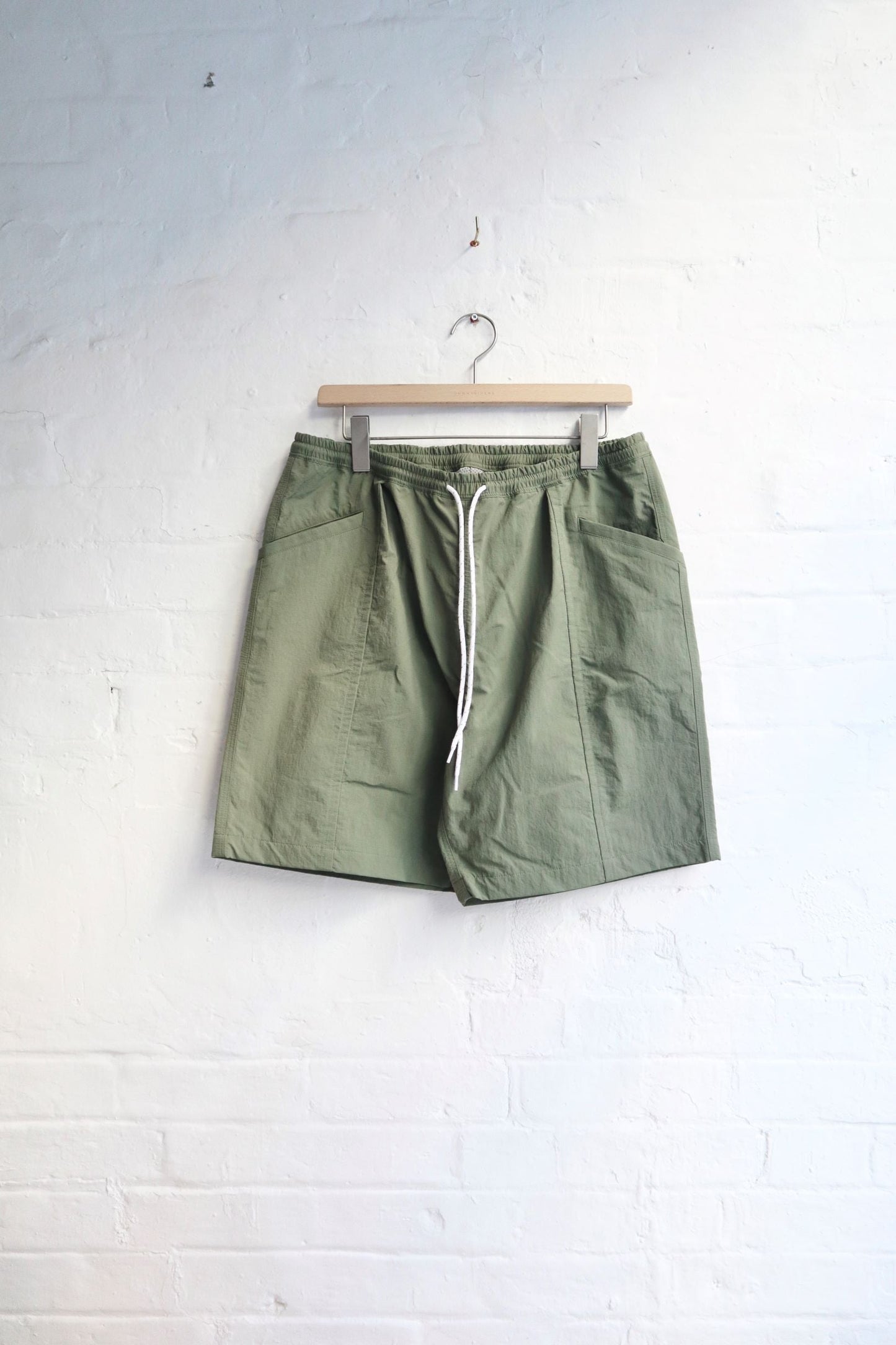 SUNNYSIDERS_SUNNYSIDERS_Sunnysiders - Nylon Running Shorts, Olive_Shorts