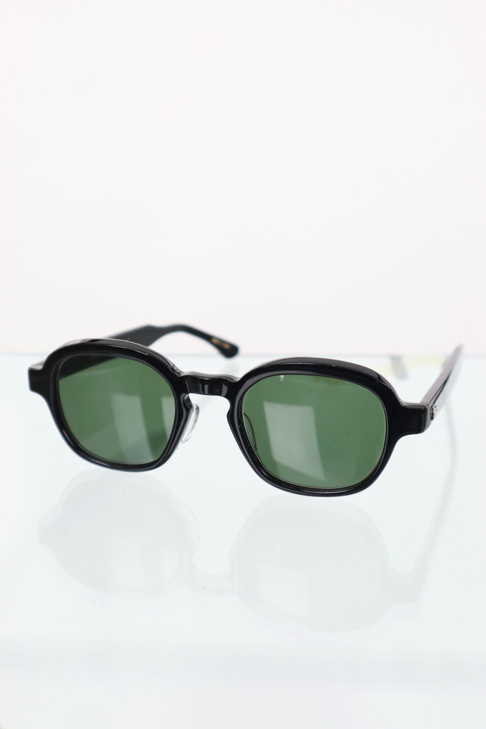 SUNNYSIDERS_Buddy Optical_Buddy Optical - Wisconsin, Black / Green Lens_Sunglasses
