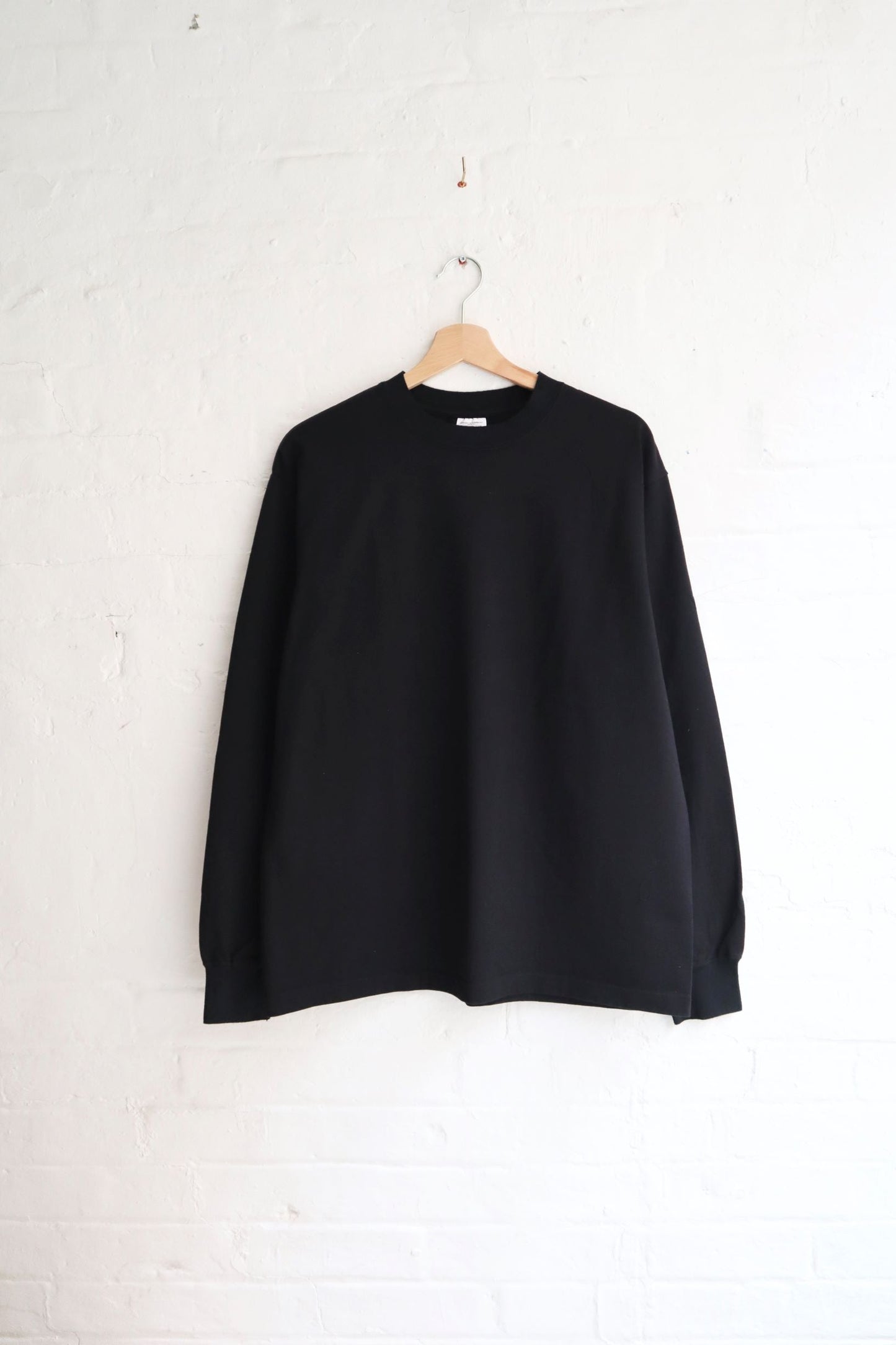 SUNNYSIDERS_YONETOMI_Yonetomi - New Basic Long Sleeve T-Shirt, Black_T-Shirts