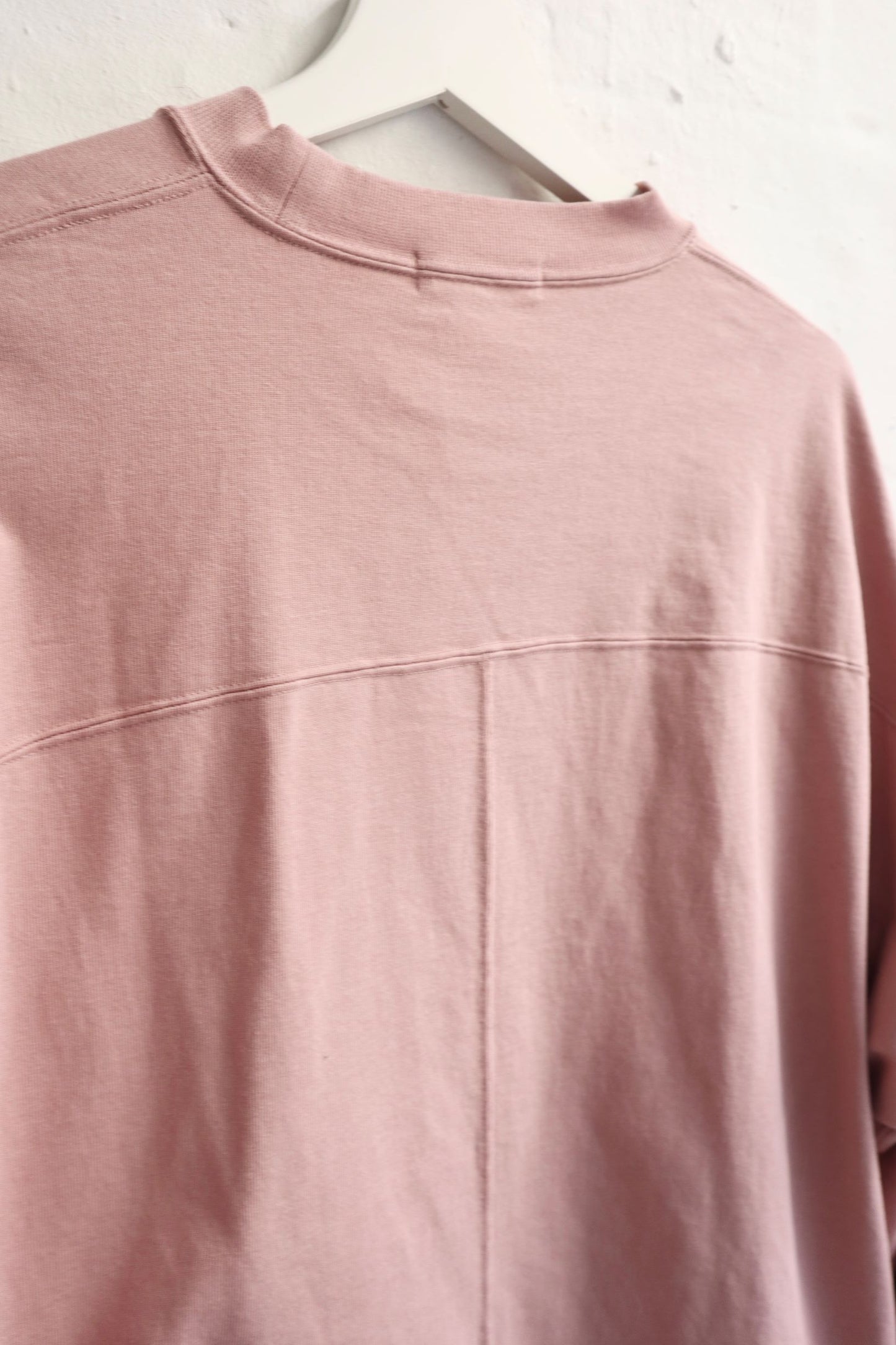 SUNNYSIDERS_FUJITO_Fujito - Long Sleeve T-Shirt, Smokey Pink_T-Shirts