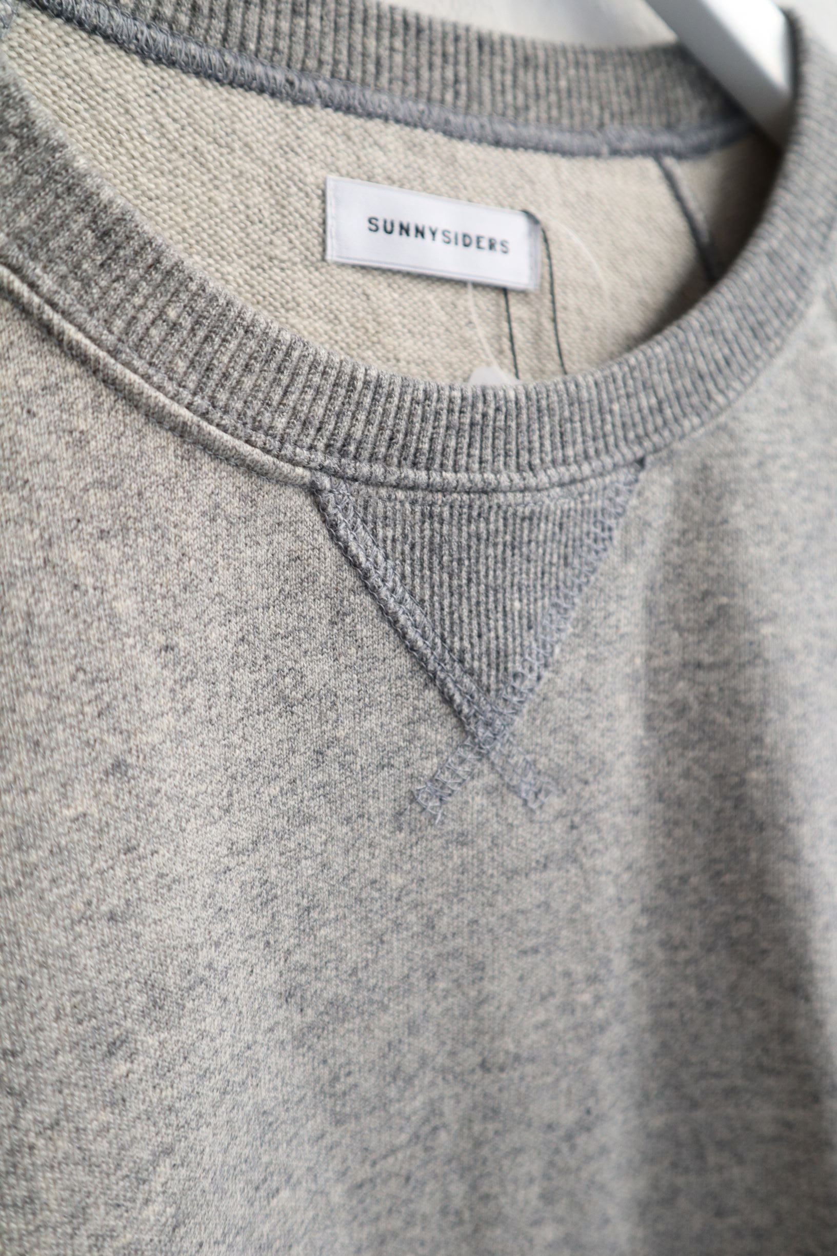 SUNNYSIDERS_SUNNYSIDERS_Sunnysiders - Raglan Sweatshirt, Grey Marl_Sweats