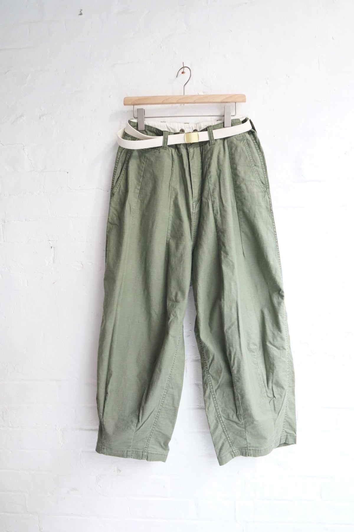 SUNNYSIDERS_Master & Co._Master & Co. - Farmers Trousers, Olive_Trousers
