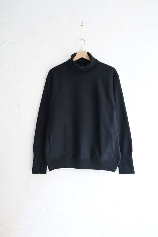 *A Vontade - Turtle Neck Sweatshirt, Black