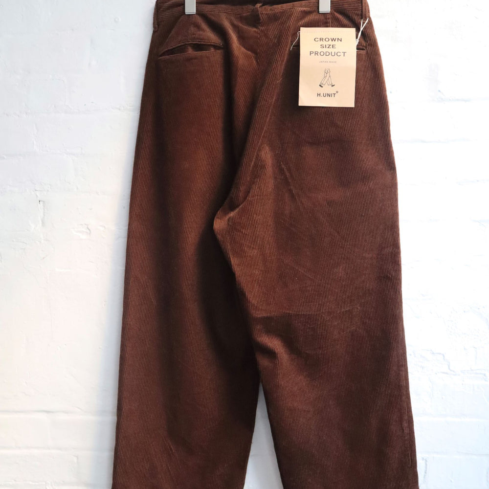 
                  
                    Corduroy crownsize trousers [H-PT027] - Brown
                  
                