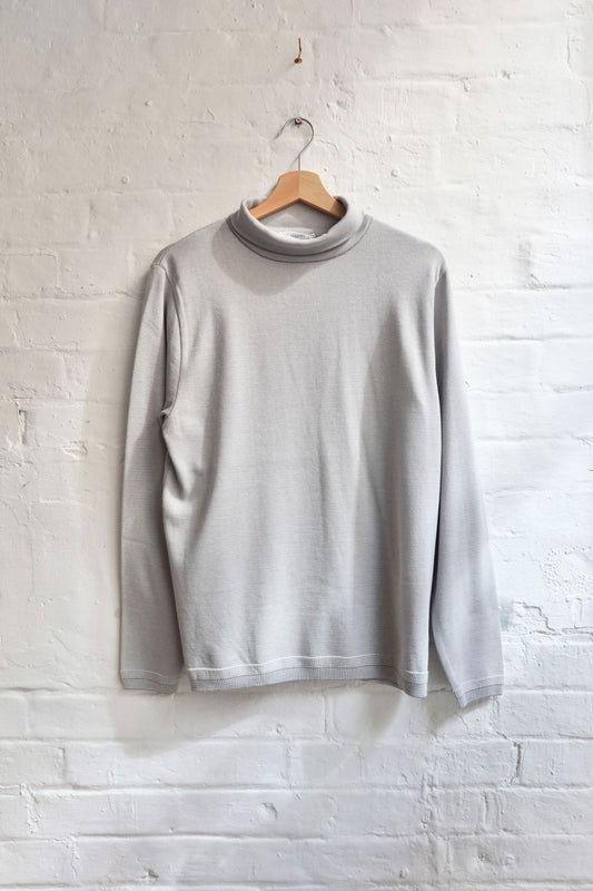 Fujito - Knit Turtle Neck, Gray Border