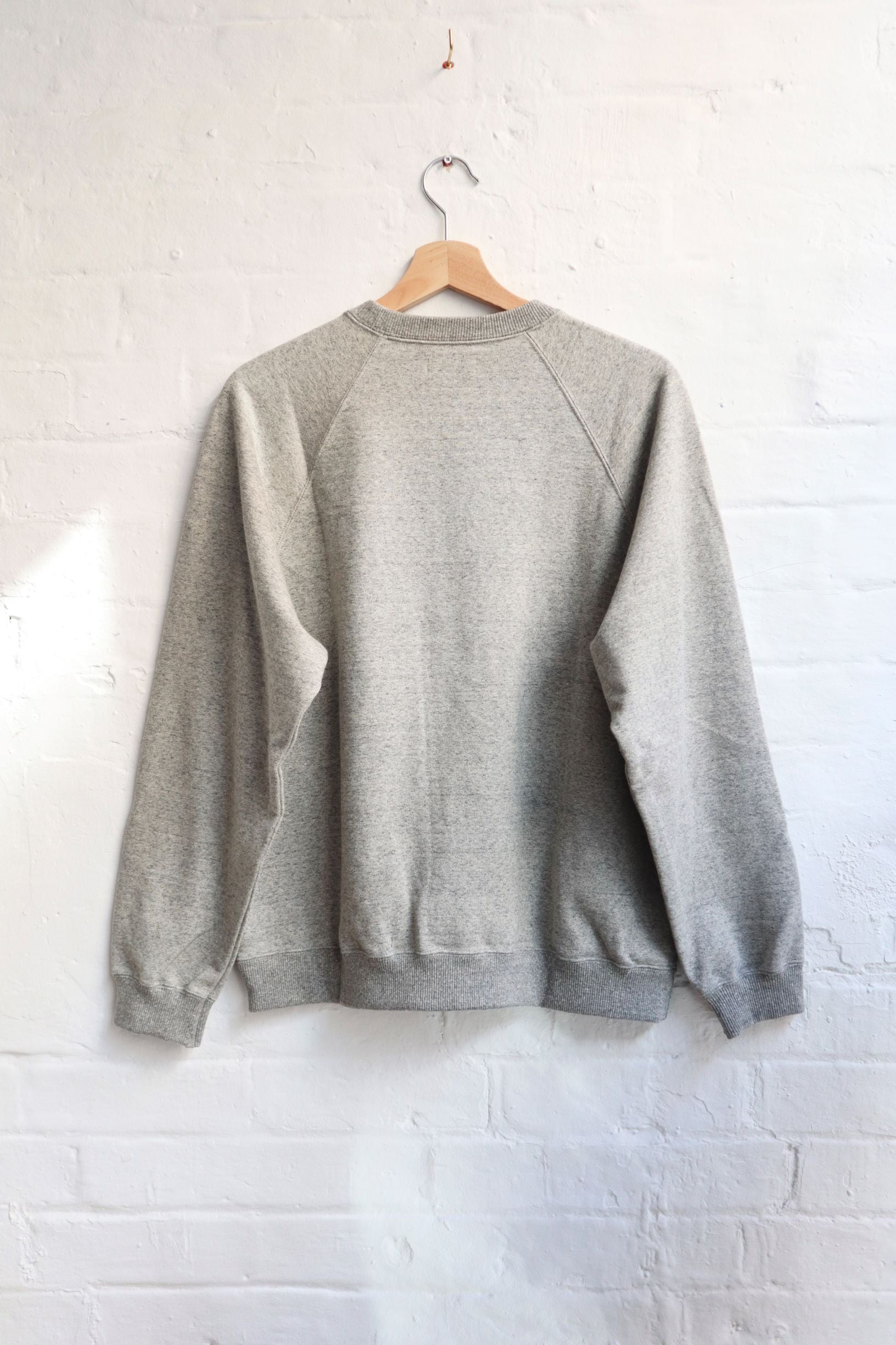 SUNNYSIDERS_SUNNYSIDERS_Sunnysiders - Raglan Sweat, Grey Melange_Sweats