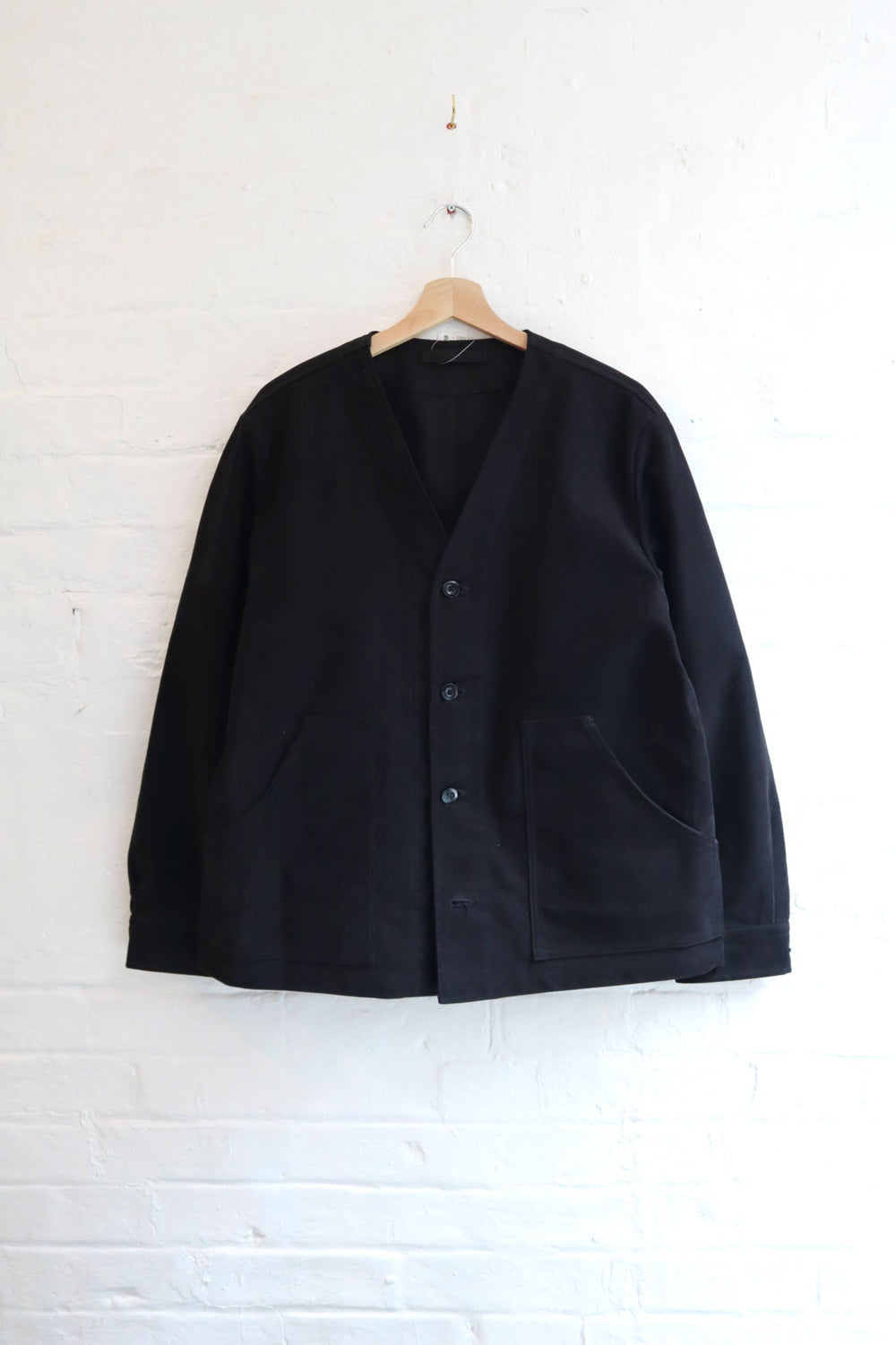 *A Vontade - V-Neck Engineer Jacket, Black