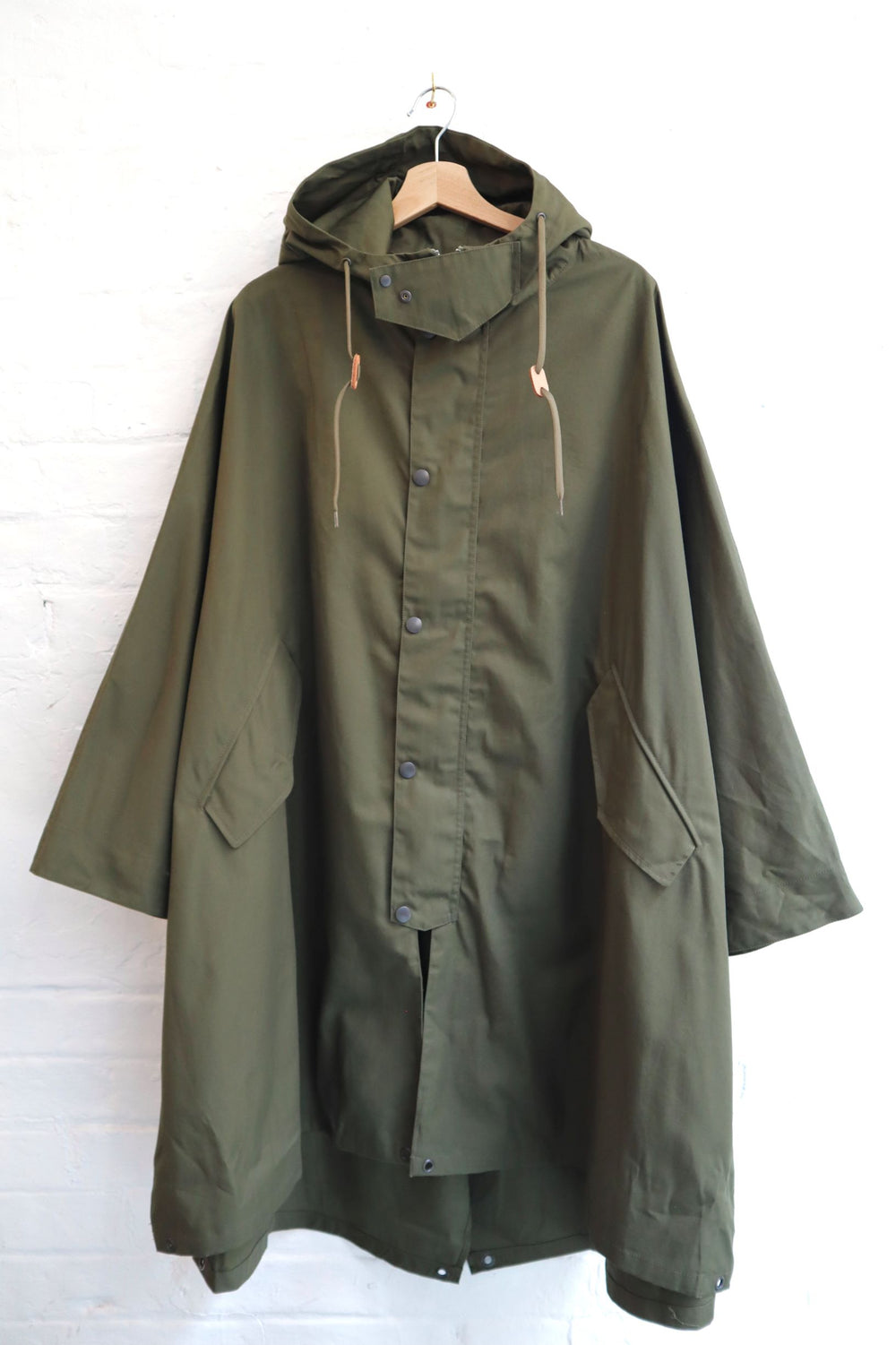 SUNNYSIDERS_*A VONTADE_*A Vontade - British Field Rain Poncho, Olive_Coats & Jackets