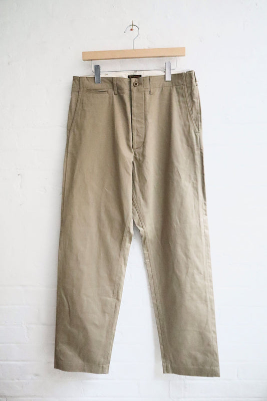 *A Vontade - Classic Chino Trousers, Khaki