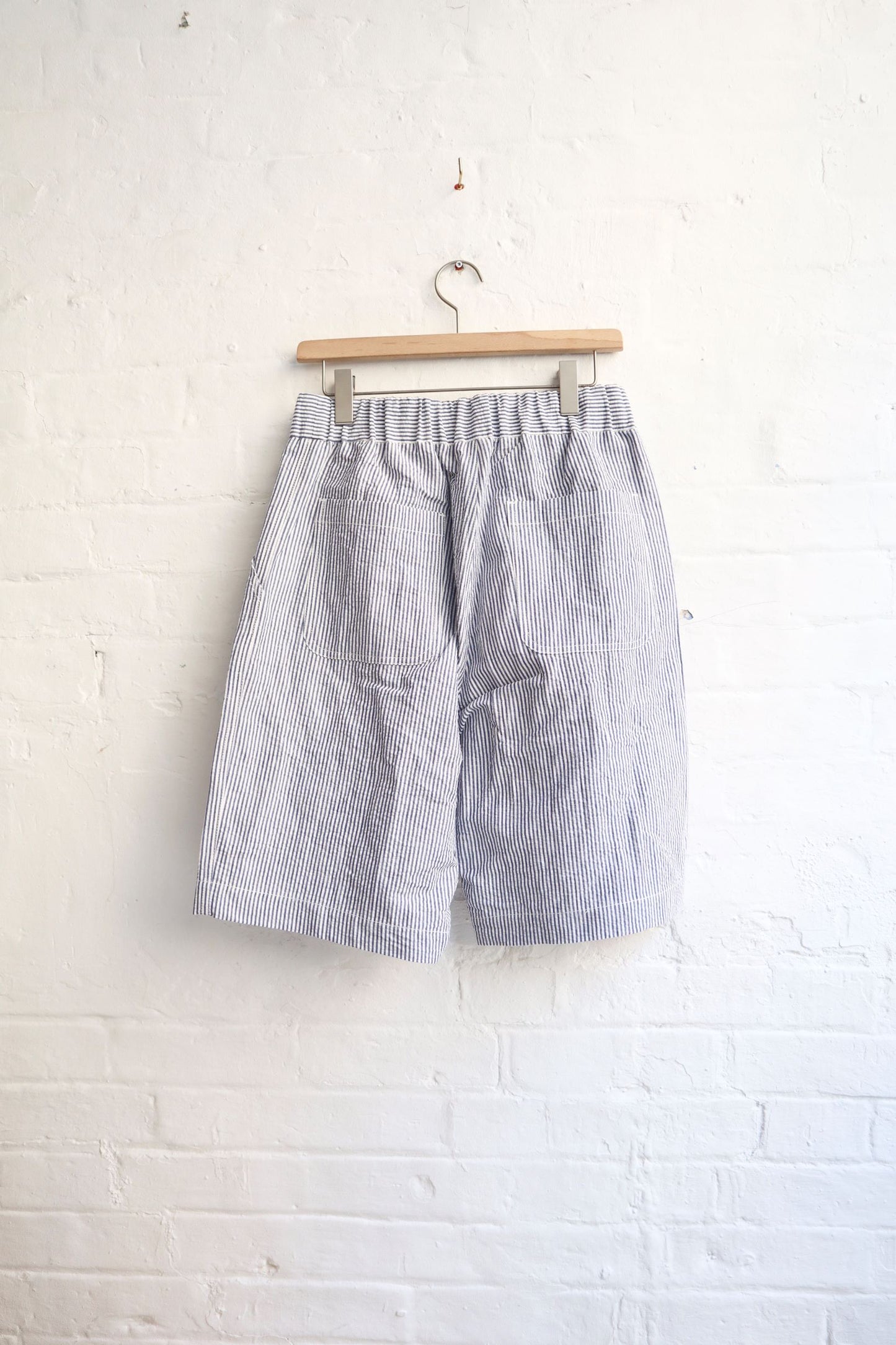 SUNNYSIDERS_FUJITO_Fujito - Wide Easy Shorts, Navy Seersucker_Shorts
