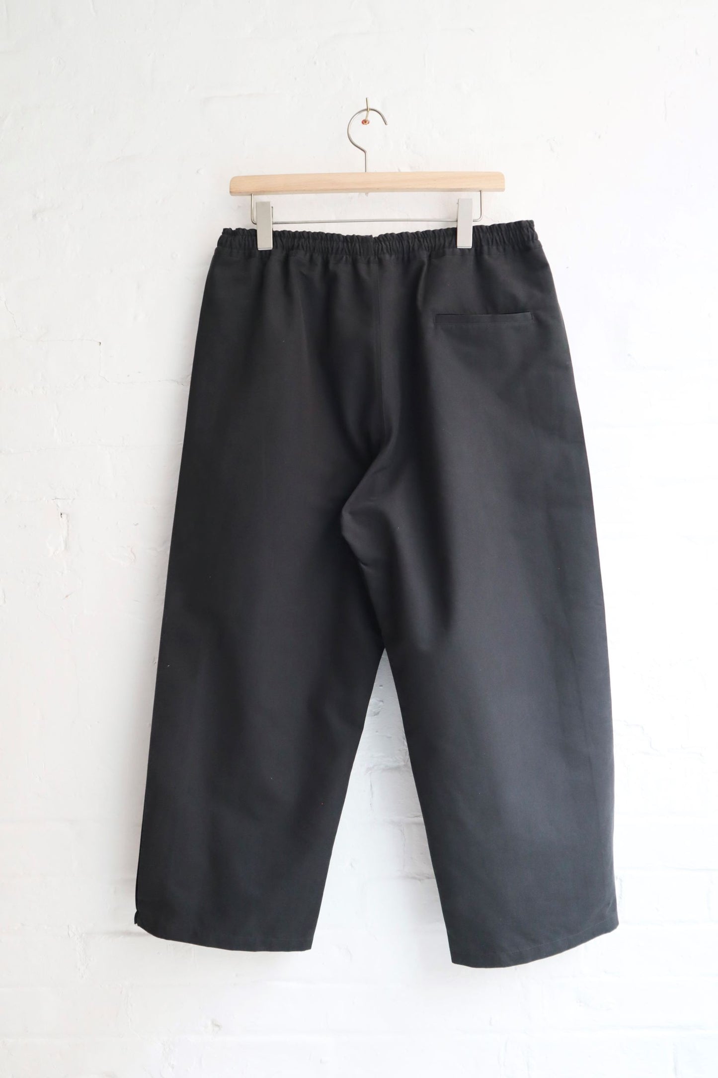 EEL - Contemporary Pants, Black