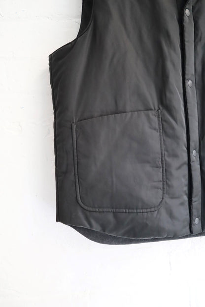 *A Vontade - Reversable Vest, Black / Charcoal
