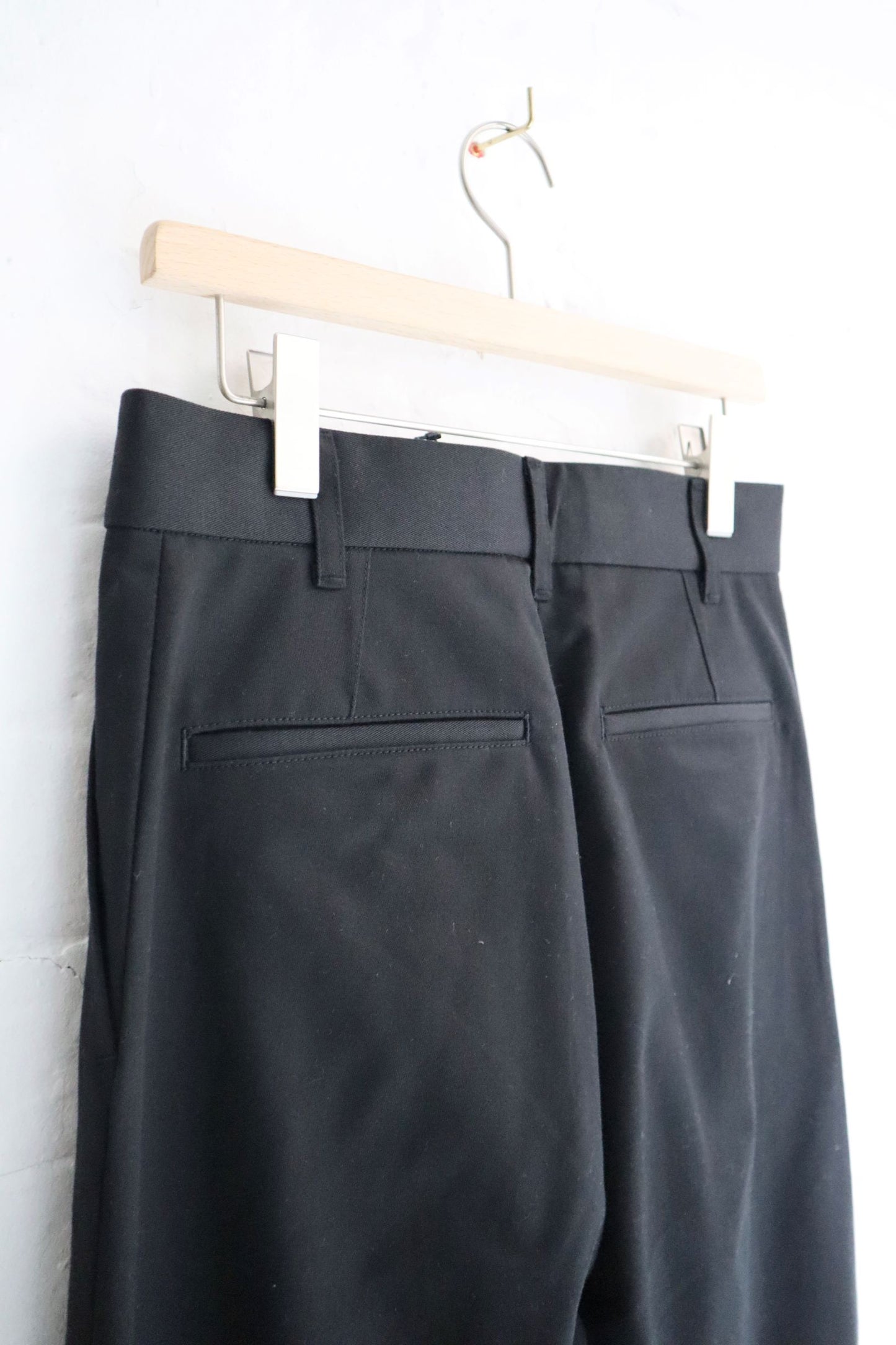 Fujito - 2 Tuck Trousers, Black