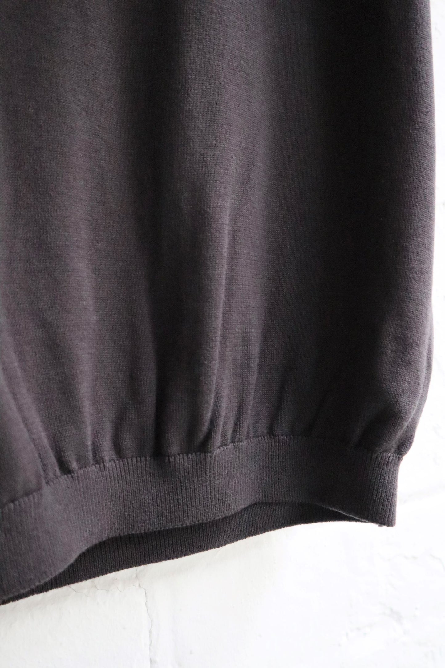 Fujito - Skipper Knit Polo. Charcoal