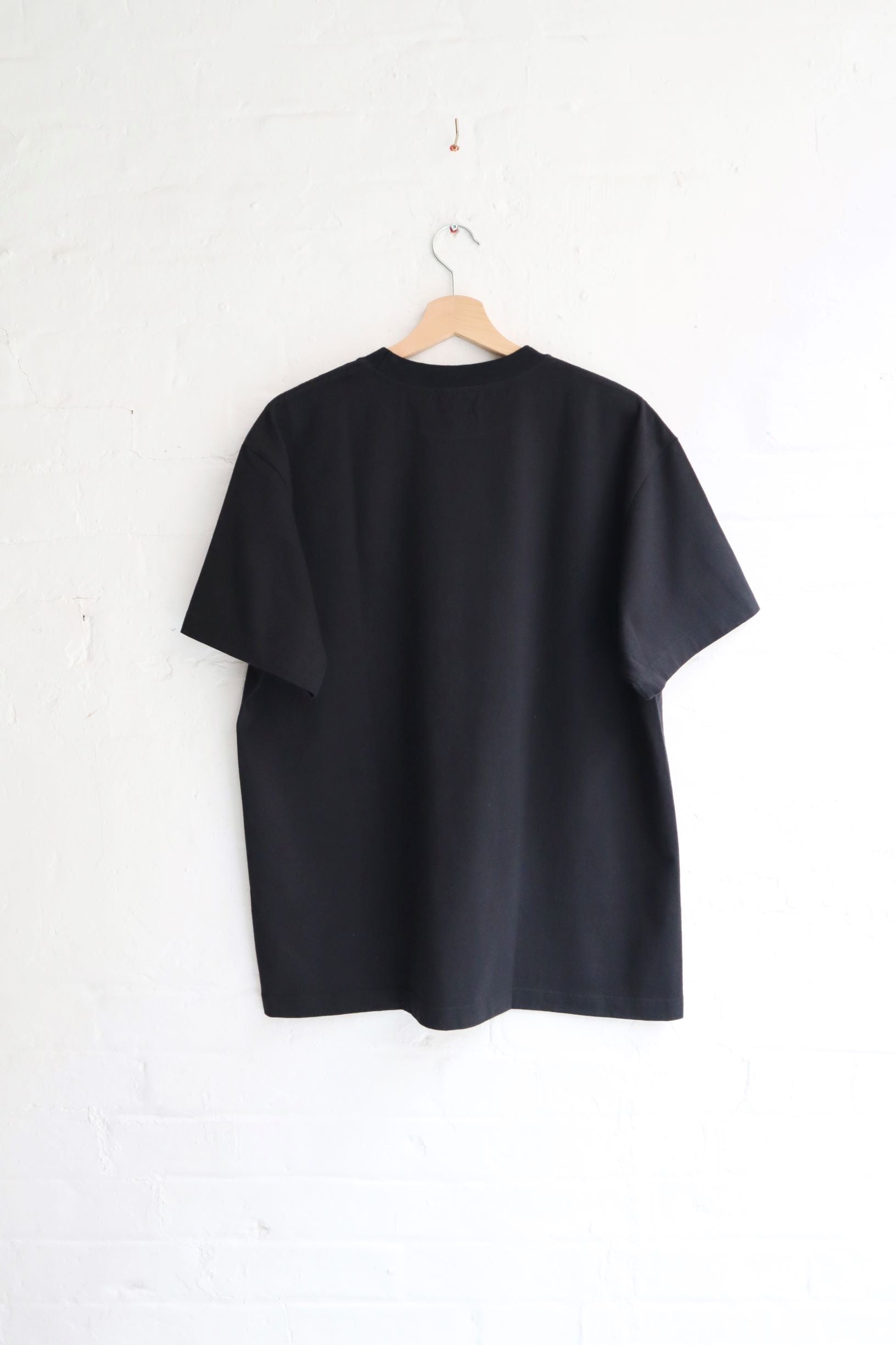 SUNNYSIDERS_YONETOMI_Yonetomi - 'New Basic' Short Sleeve T-Shirt, Black_T-Shirts